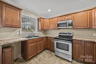 1158 Sunset Court, Conover, NC 28613 - Photo 13