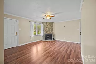 1158 Sunset Ct, Conover, NC 28613 - Photo 7