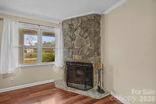 1158 Sunset Ct, Conover, NC 28613 - Photo 9