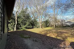 2432 Milton Ave, Gastonia, NC 28052 - Photo 17