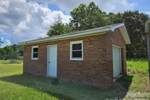 20402 Norton Rd, Albemarle, NC 28001 - Photo 9