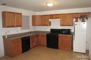 4653 Perkins Rd, Charlotte, NC 28269 - Photo 9