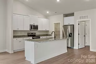 4116 Bolo Dr, Charlotte, NC 28215 - Photo 7