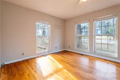1604 4th Street NE, Hickory, NC 28601 - Photo 7
