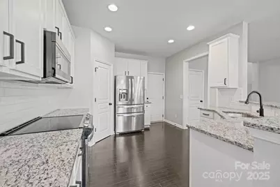 4364 Park South Station Boulevard, Charlotte, NC 28210 - Photo 9