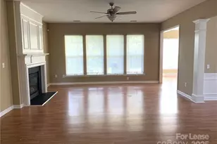 8419 Heron Glen Dr, Charlotte, NC 28269 - Photo 3