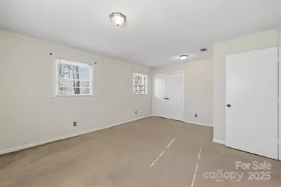 9901 Arbordale Avenue, Charlotte, NC 28215 - Photo 11