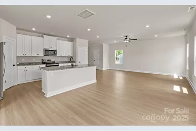 4128 Bolo Drive, Charlotte, NC 28215 - Photo 5