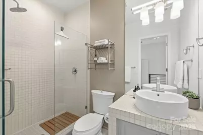 2076 Euclid Avenue, Charlotte, NC 28203 - Photo 29