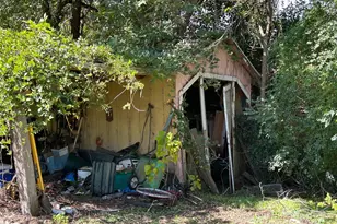 518 S Brown St, Chadbourn, NC 28431 - Photo 9