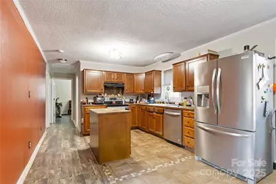 308 Hubbard Street, Lincolnton, NC 28092 - Photo 5