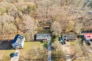 308 Hubbard St, Lincolnton, NC 28092 - Photo 23