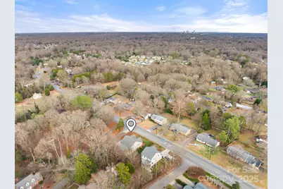 194 N Peace Haven Road, Winston Salem, NC 27104 - Photo 47