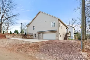 194 N Peace Haven Rd, Winston Salem, NC 27104 - Photo 37