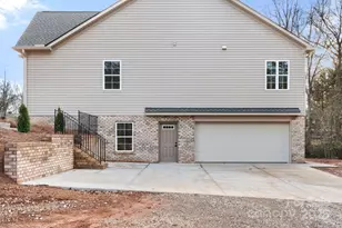 194 N Peace Haven Rd, Winston Salem, NC 27104 - Photo 43