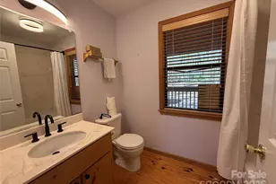 584 Chatuge Village Cir, Hayesville, NC 28904 - Photo 11