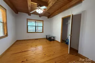 584 Chatuge Village Cir, Hayesville, NC 28904 - Photo 9