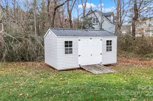 552 Meadowridge Dr, Taylorsville, NC 28681 - Photo 43