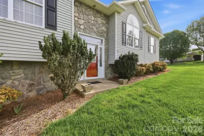 552 Meadowridge Drive, Taylorsville, NC 28681 - Photo 3