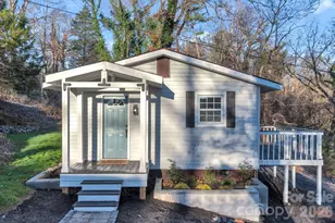 49 E Livingston St, Tryon, NC 28782 - Photo 5