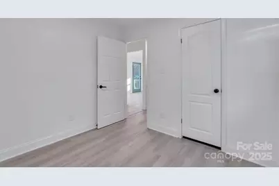 49 E Livingston Street, Tryon, NC 28782 - Photo 17