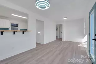 49 E Livingston St, Tryon, NC 28782 - Photo 11