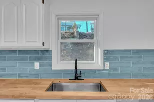 49 E Livingston St, Tryon, NC 28782 - Photo 7