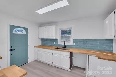 49 E Livingston Street, Tryon, NC 28782 - Photo 5