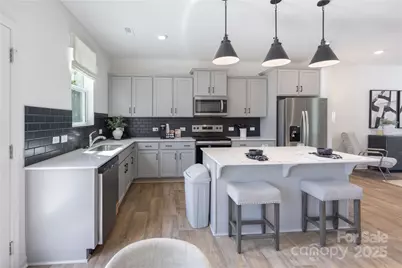 4409 Wymore Way #27, Charlotte, NC 28208 - Photo 5