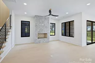 923 Laurel Creek Ln, Charlotte, NC 28211 - Photo 7