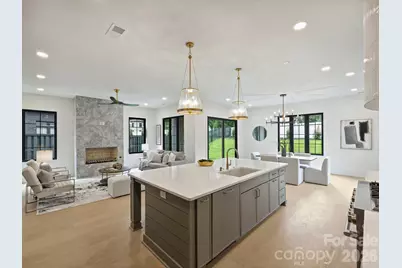 923 Laurel Creek Lane, Charlotte, NC 28211 - Photo 13