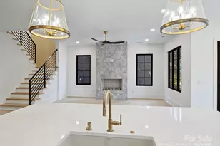 923 Laurel Creek Ln, Charlotte, NC 28211 - Photo 19