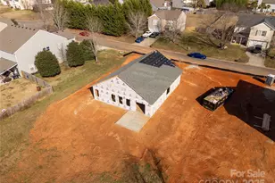 144 Longlea Dr, Clover, SC 29710 - Photo 5