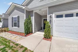 202 Paradise Hills Cir, Mooresville, NC 28115 - Photo 3