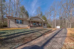 2746 Turnpike Rd, Horse Shoe, NC 28742 - Photo 21