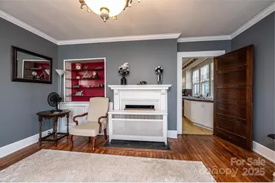 221 3rd Street NE, Hickory, NC 28601 - Photo 15