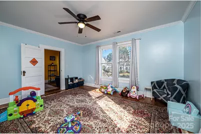 221 3rd Street NE, Hickory, NC 28601 - Photo 35