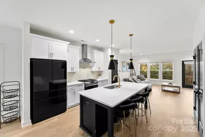 2703 Parkway Avenue, Charlotte, NC 28208 - Photo 7