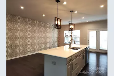 1538 Kee Court, Charlotte, NC 28203 - Photo 7