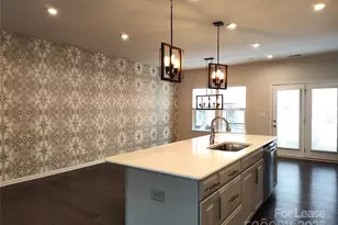 1538 Kee Ct, Charlotte, NC 28203 - Photo 7