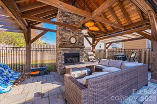 3911 13th St NE, Hickory, NC 28601 - Photo 7