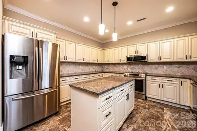 3911 13th Street NE, Hickory, NC 28601 - Photo 25