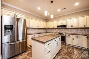 3911 13th St NE, Hickory, NC 28601 - Photo 25