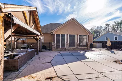 3911 13th Street NE, Hickory, NC 28601 - Photo 9