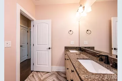 3911 13th Street NE, Hickory, NC 28601 - Photo 39