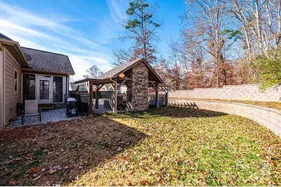 3911 13th Street NE, Hickory, NC 28601 - Photo 5