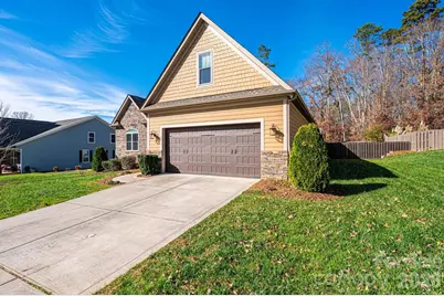 3911 13th Street NE, Hickory, NC 28601 - Photo 3