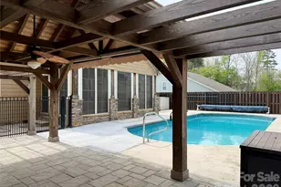 3911 13th St NE, Hickory, NC 28601 - Photo 7