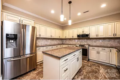 3911 13th Street NE, Hickory, NC 28601 - Photo 25