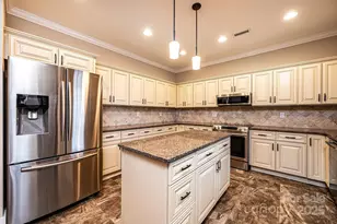 3911 13th St NE, Hickory, NC 28601 - Photo 25